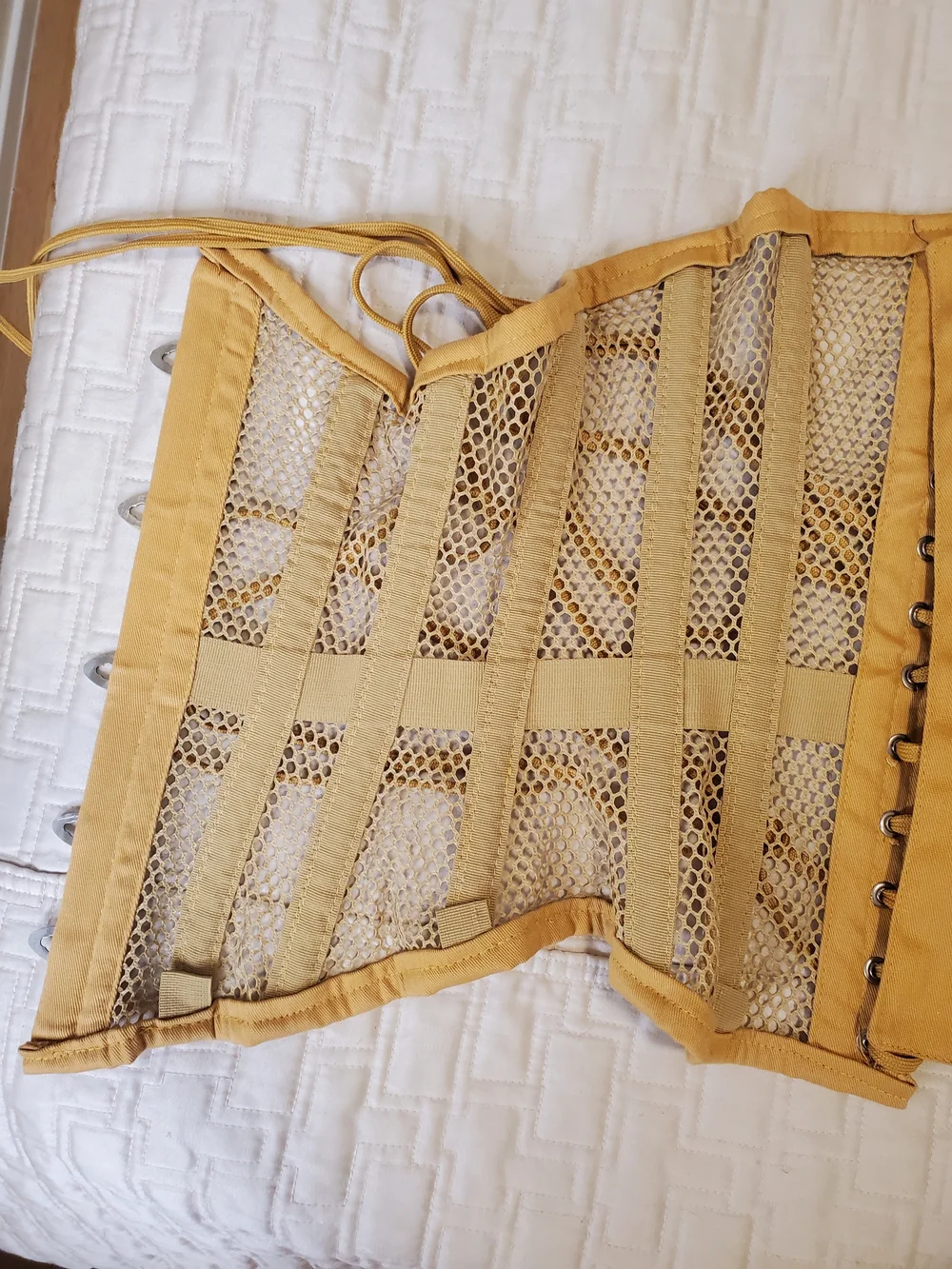 Orchard Corset Mesh Underbust Steel Bone Waist Trainer Corset Nude Size 24